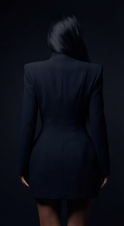 Chic Waist-Cinching Jacket