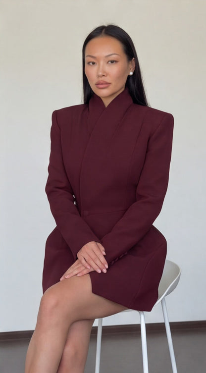 Chic Waist-Cinching Jacket