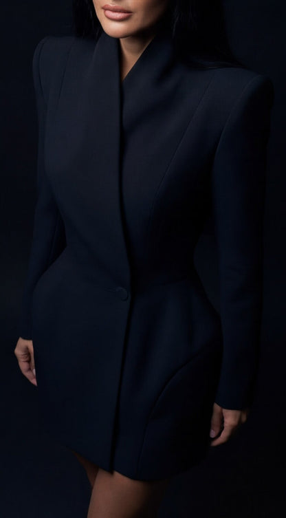 Chic Waist-Cinching Jacket